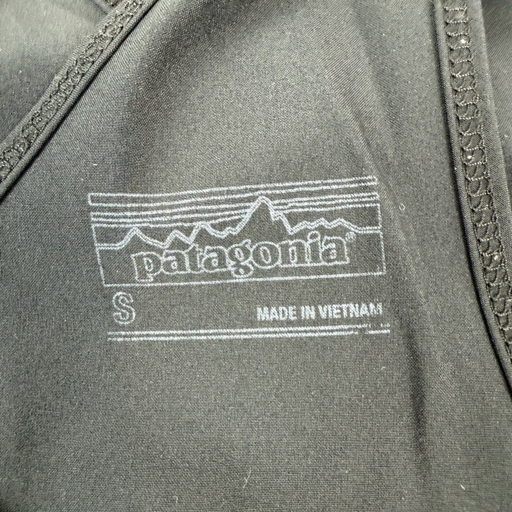 Patagonia Women's Fleetwith Dress. Size Small‎ 
Black - Picture 3 of 11
